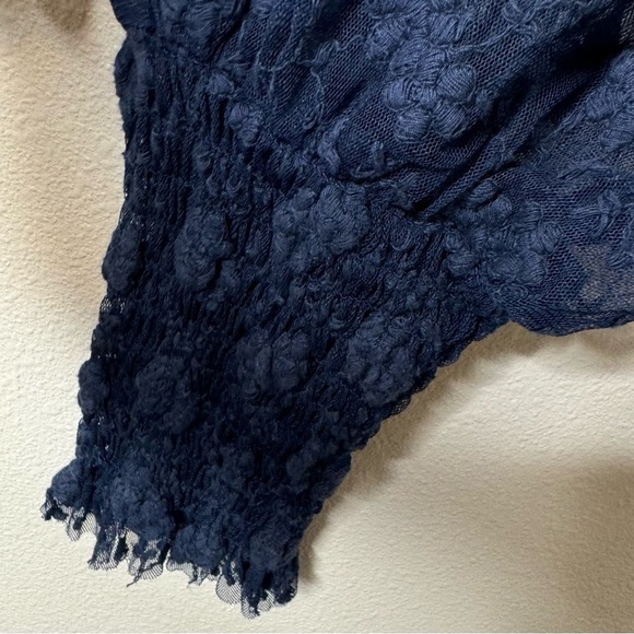 Free People Navy Embroidered Jubilee Floral Lace Peasant Top stretch siz… - Picture 5 of 11